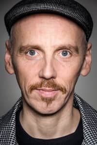 Ewen Bremner